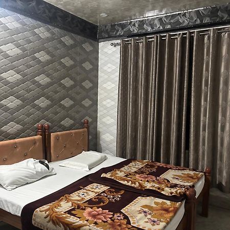 Sgh Guest House Mathura Zewnętrze zdjęcie