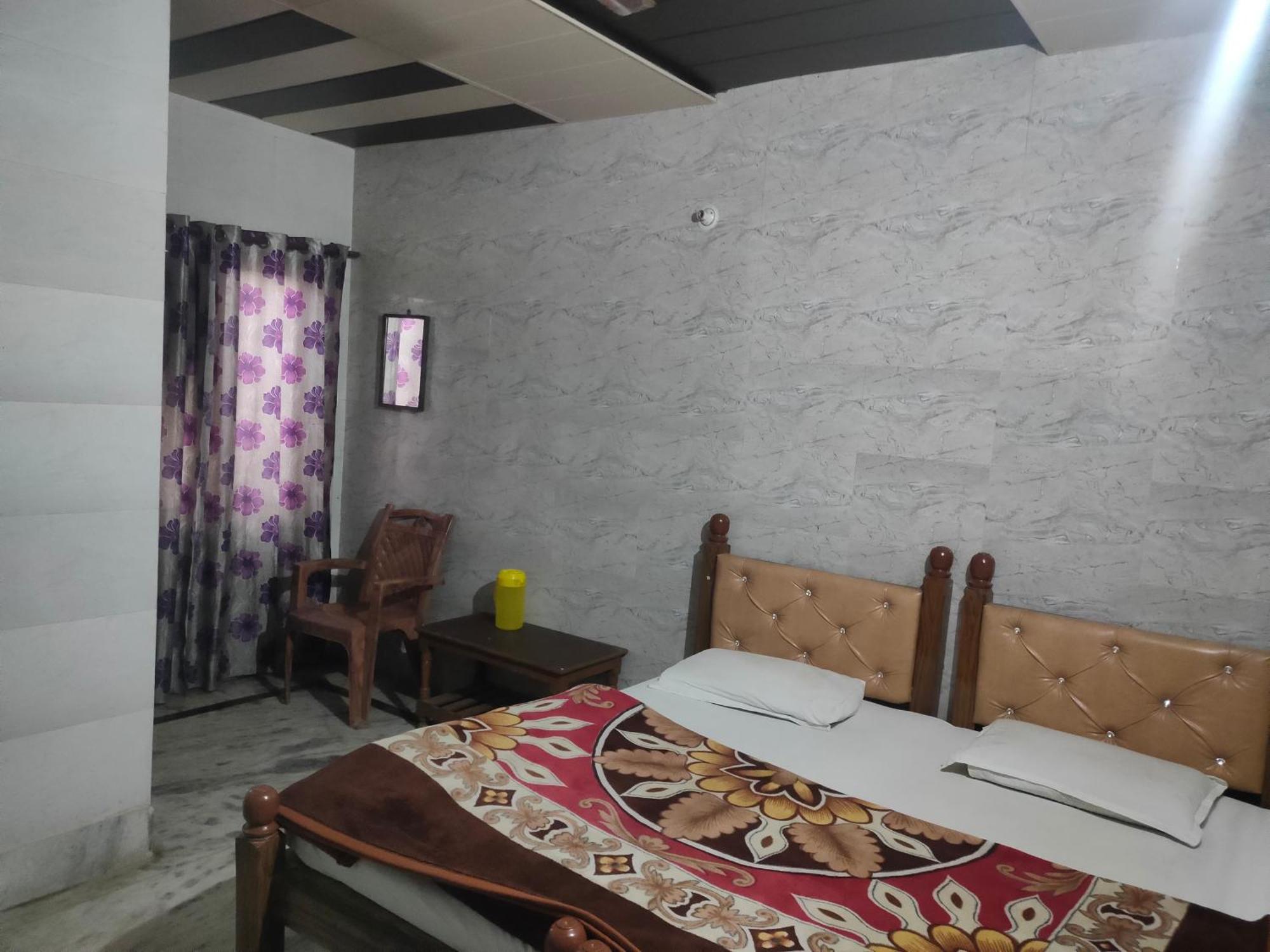 Sgh Guest House Mathura Zewnętrze zdjęcie