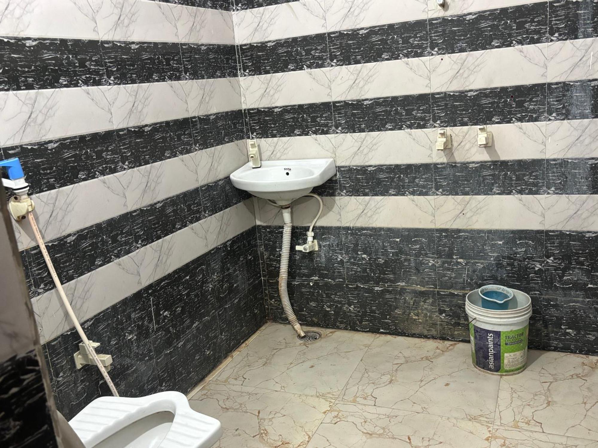 Sgh Guest House Mathura Zewnętrze zdjęcie