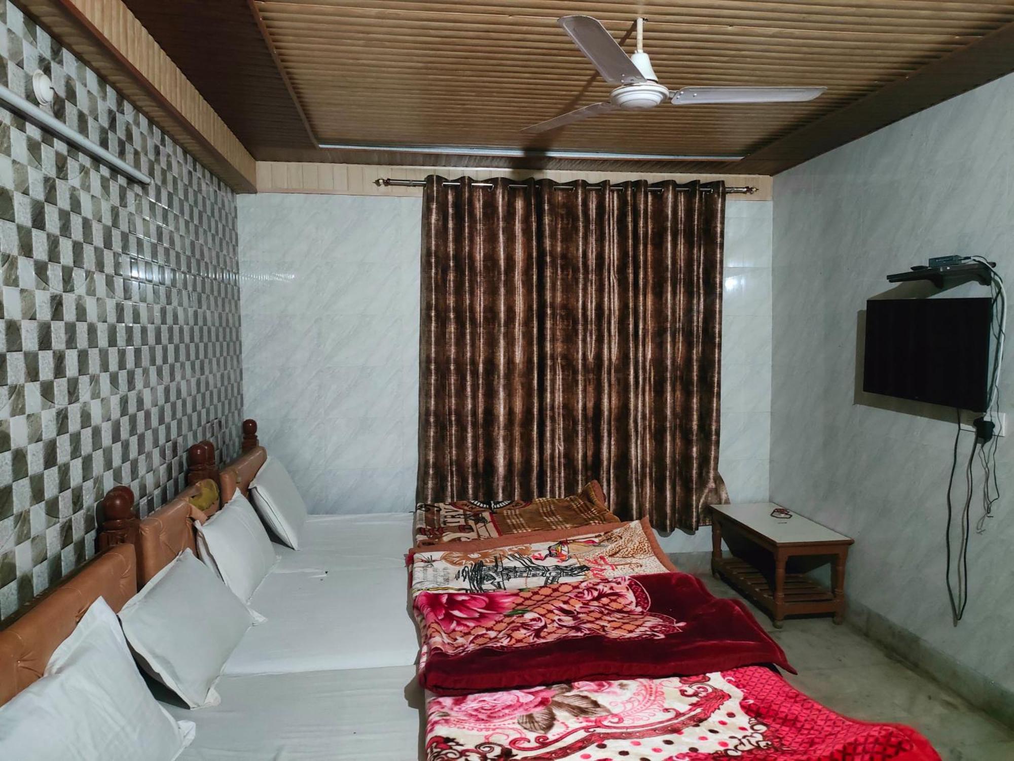 Sgh Guest House Mathura Zewnętrze zdjęcie